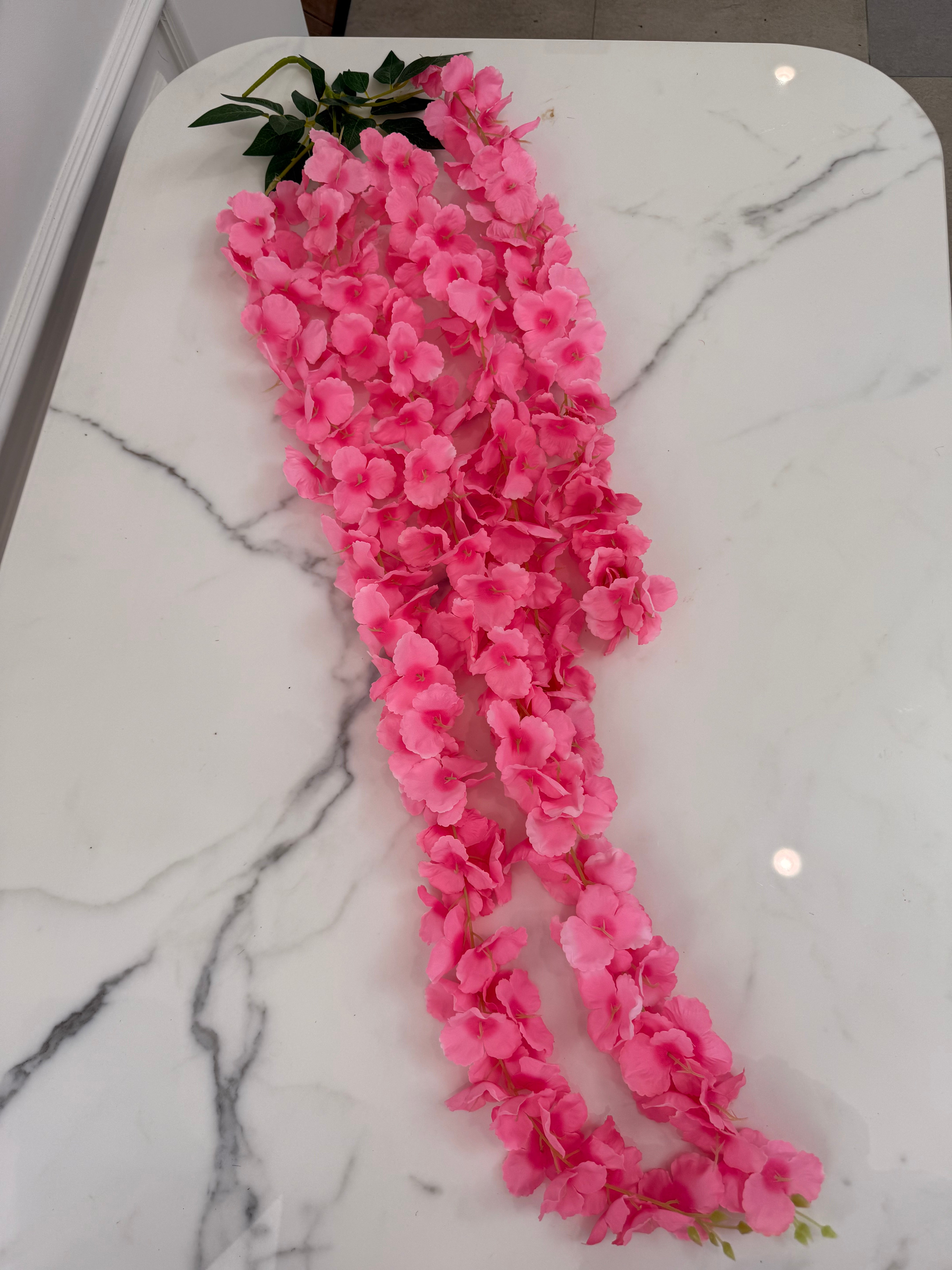 Różowa glicynia ciemna - długość 110cm